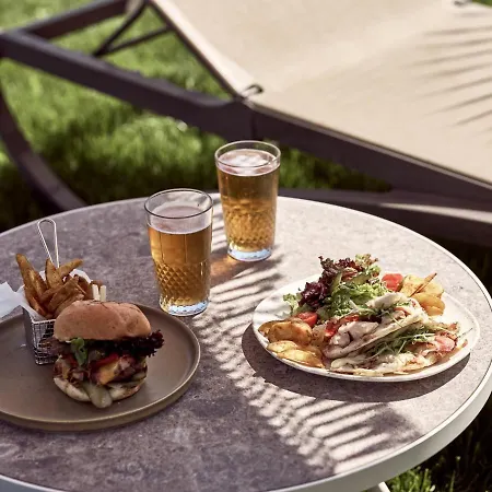 Windmill Bay Aparthotel 4*