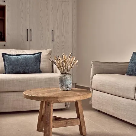 Windmill Bay Aparthotel 4*