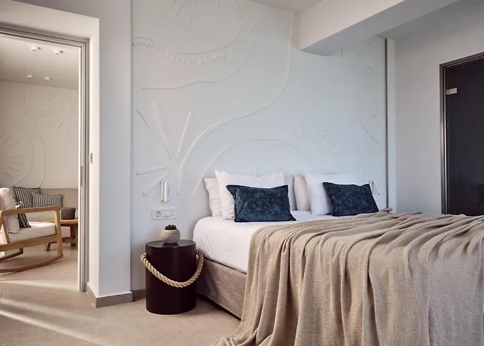 Aparthotel Windmill Bay 4*