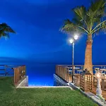 Windmill Bay Aparthotel 4*