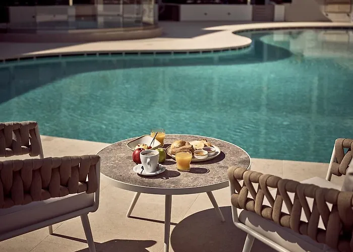 Windmill Bay 4*